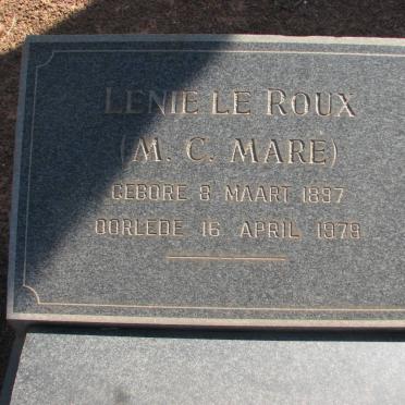 ROUX M.C., le nee MARÉ 1897-1979