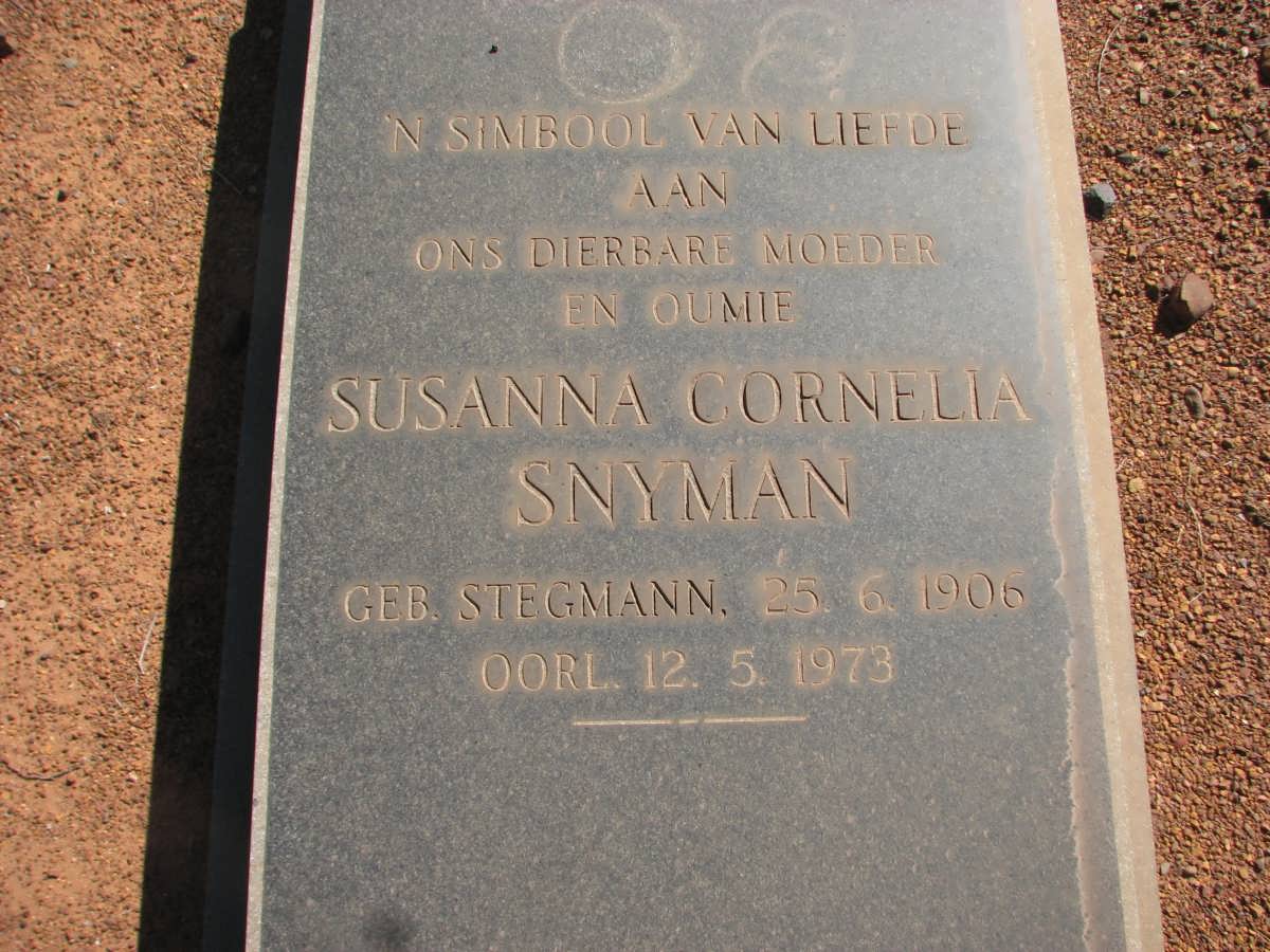 SNYMAN Susanna Cornelia nee STEGMANN 1906-1973