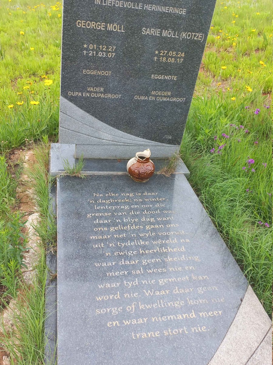 MOLL George 1927-2007 &amp; Sarie KOTZE 1924-2017