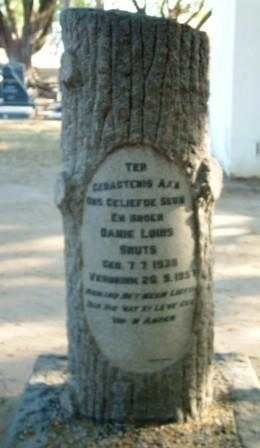 SMUTS 1939-1957