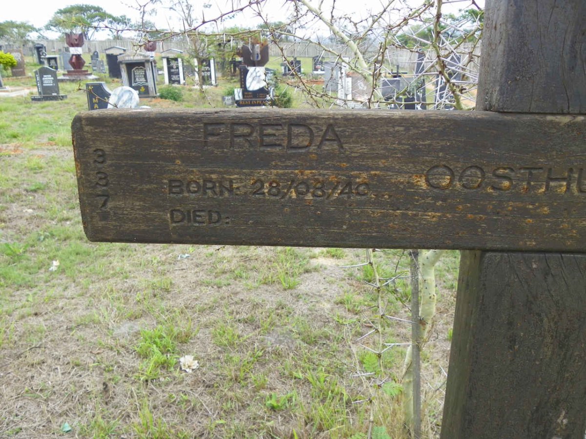 OOSTHUIZEN Des 1936-2007 &amp; Freda 1940-