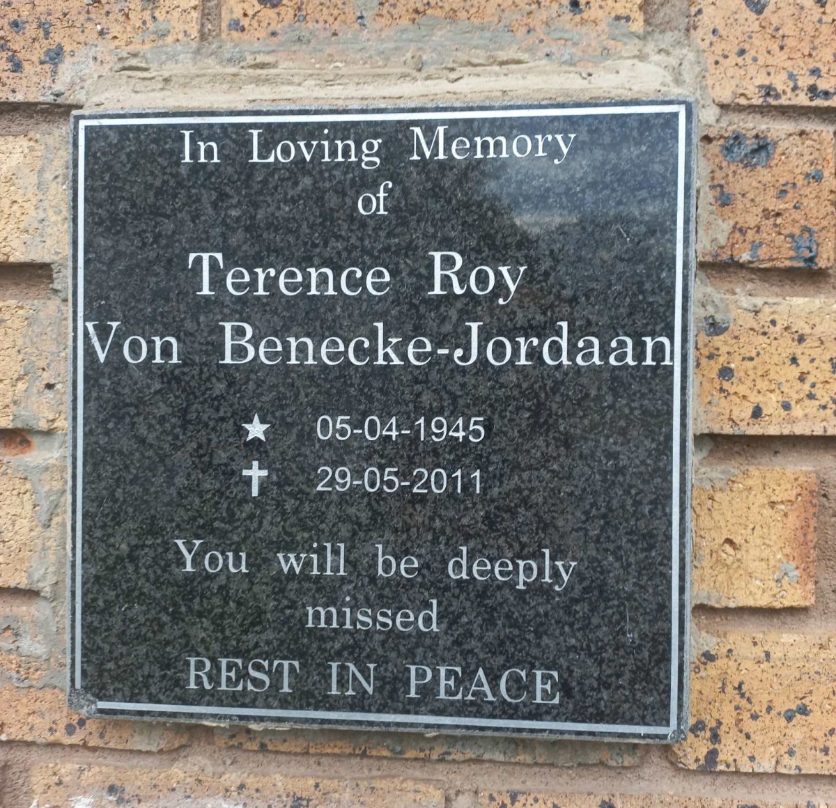 JORDAAN Terence Roy, VON BENECKE- 1945-2011
