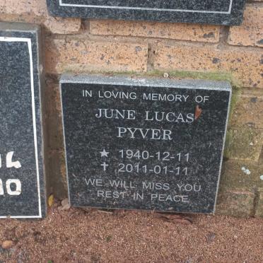 P - Vanne :: Surnames - P