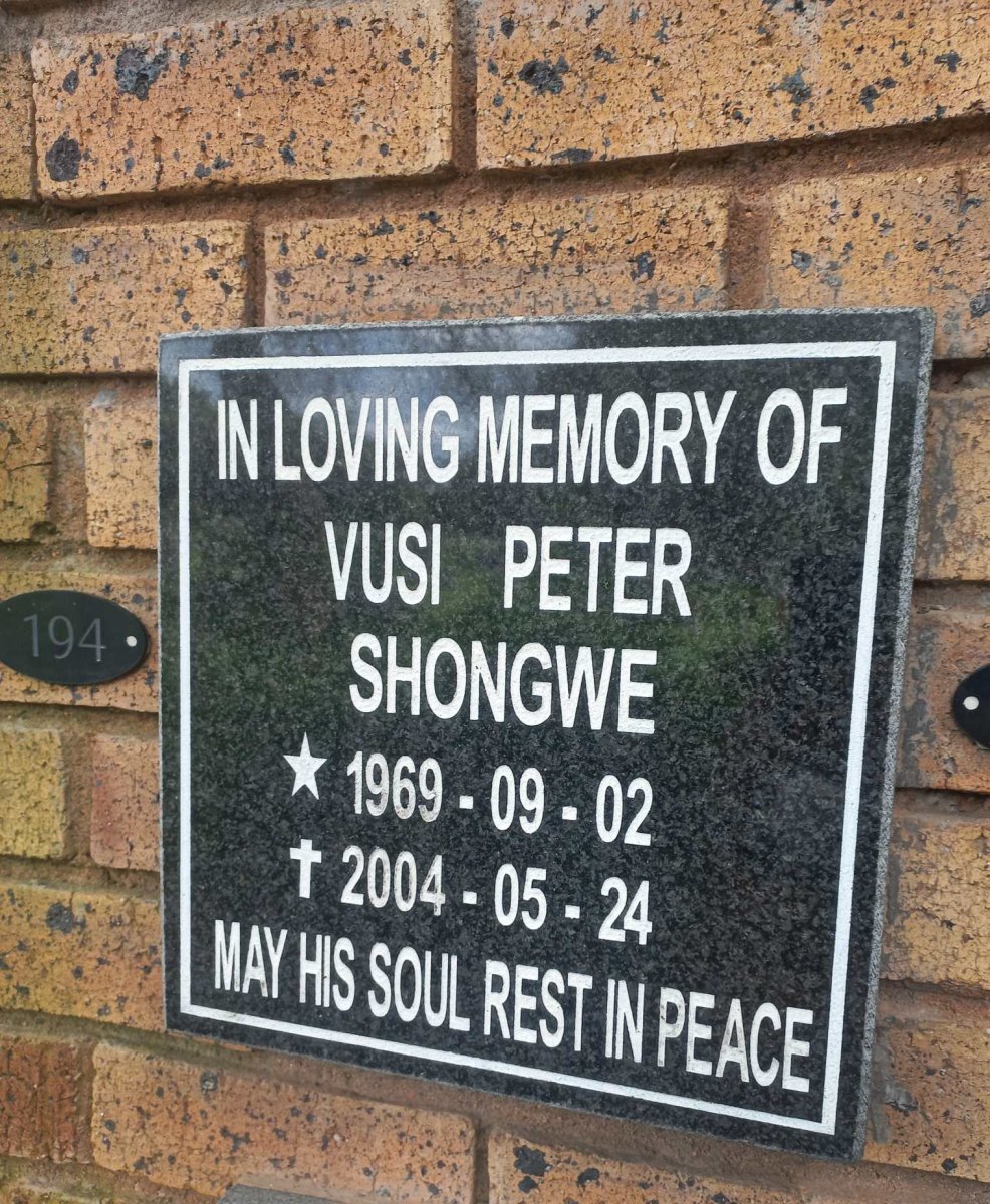 SHONGWE Vusi Peter 1969-2004
