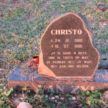 ZYL Christo, van 1980-1996