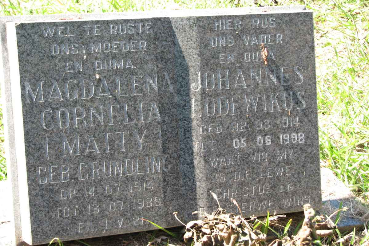 ? Johannes Lodewikus 1914-1998 &amp; Magdalena Cornelia GRUNDLING 1914-1988