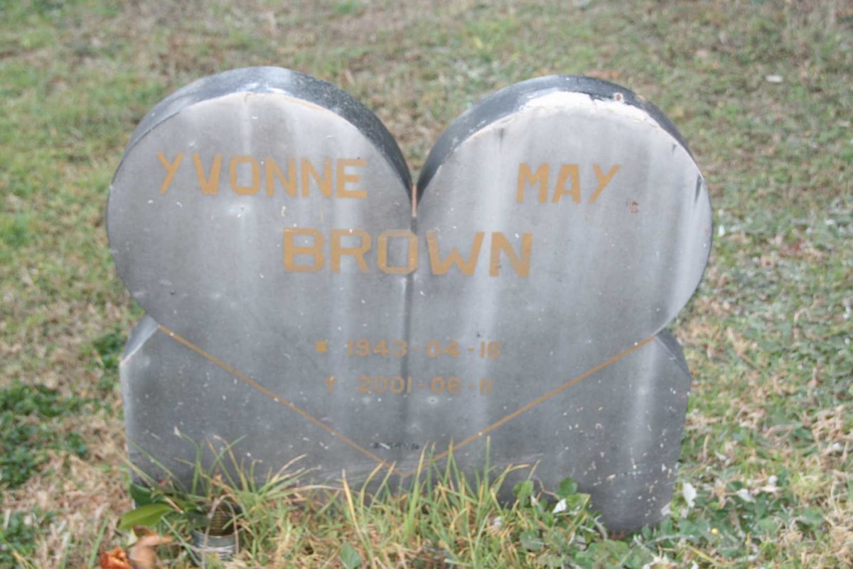 BROWN Yvonne May 1943-2001