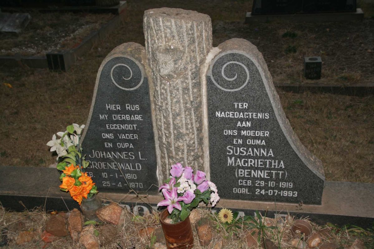 GROENEWALD Johannes L. 1910-1970 &amp; Susanna Magrietha BENNETT 1919-1993