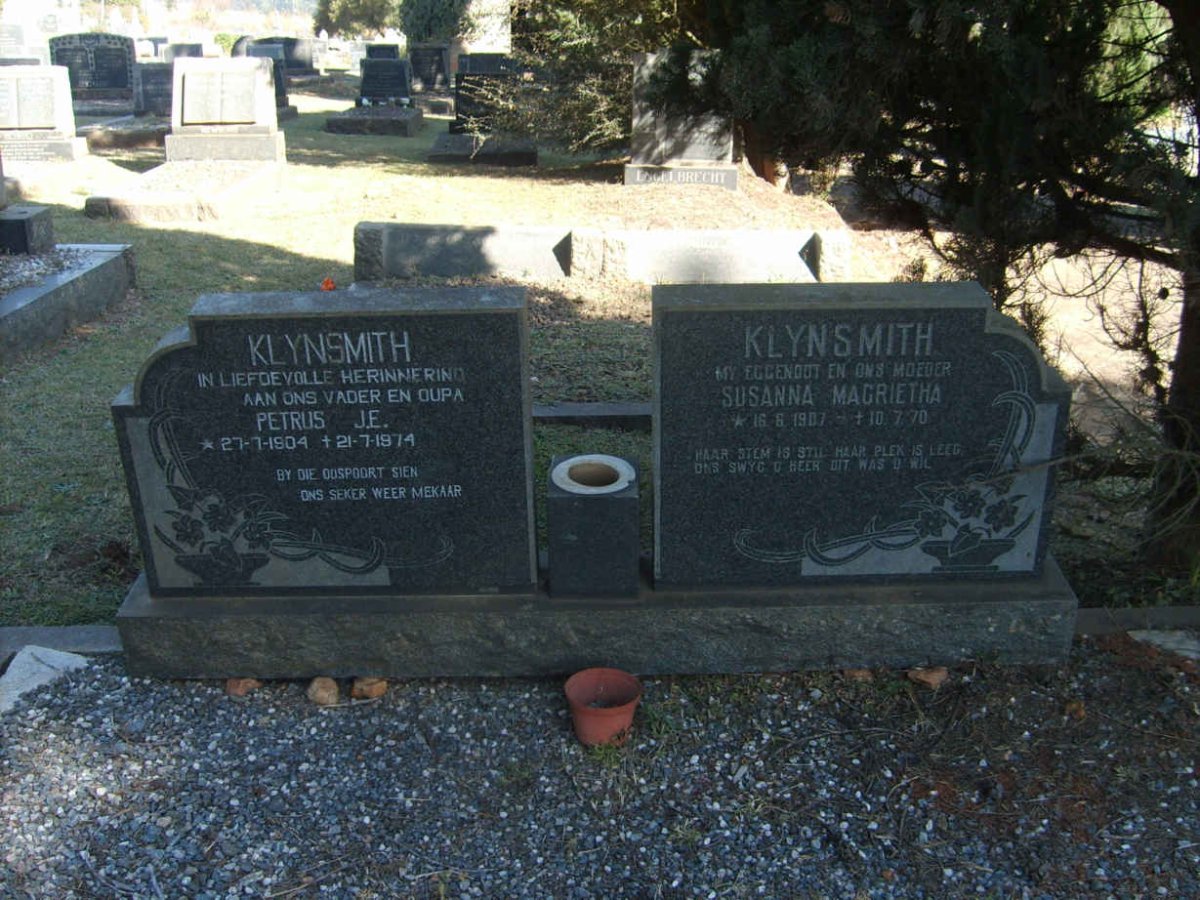 KLYNSMITH Petrus J.E. 1904-1974 &amp; Susanna Magrietha 1907-1970