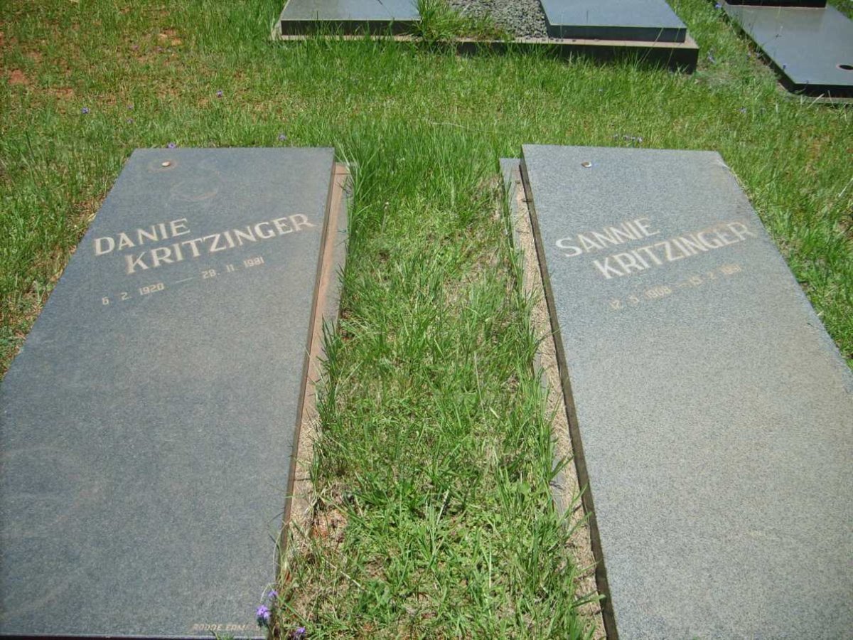 KRITZINGER Danie 1920-1981 &amp; Sannie 1908-1991