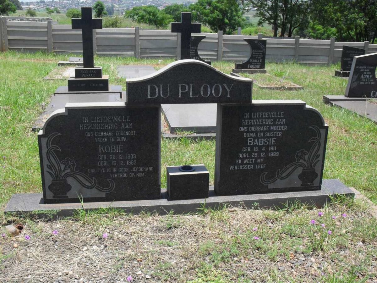 PLOOY Kobie, du 1903-1982 &amp; Babsie 1911-1989