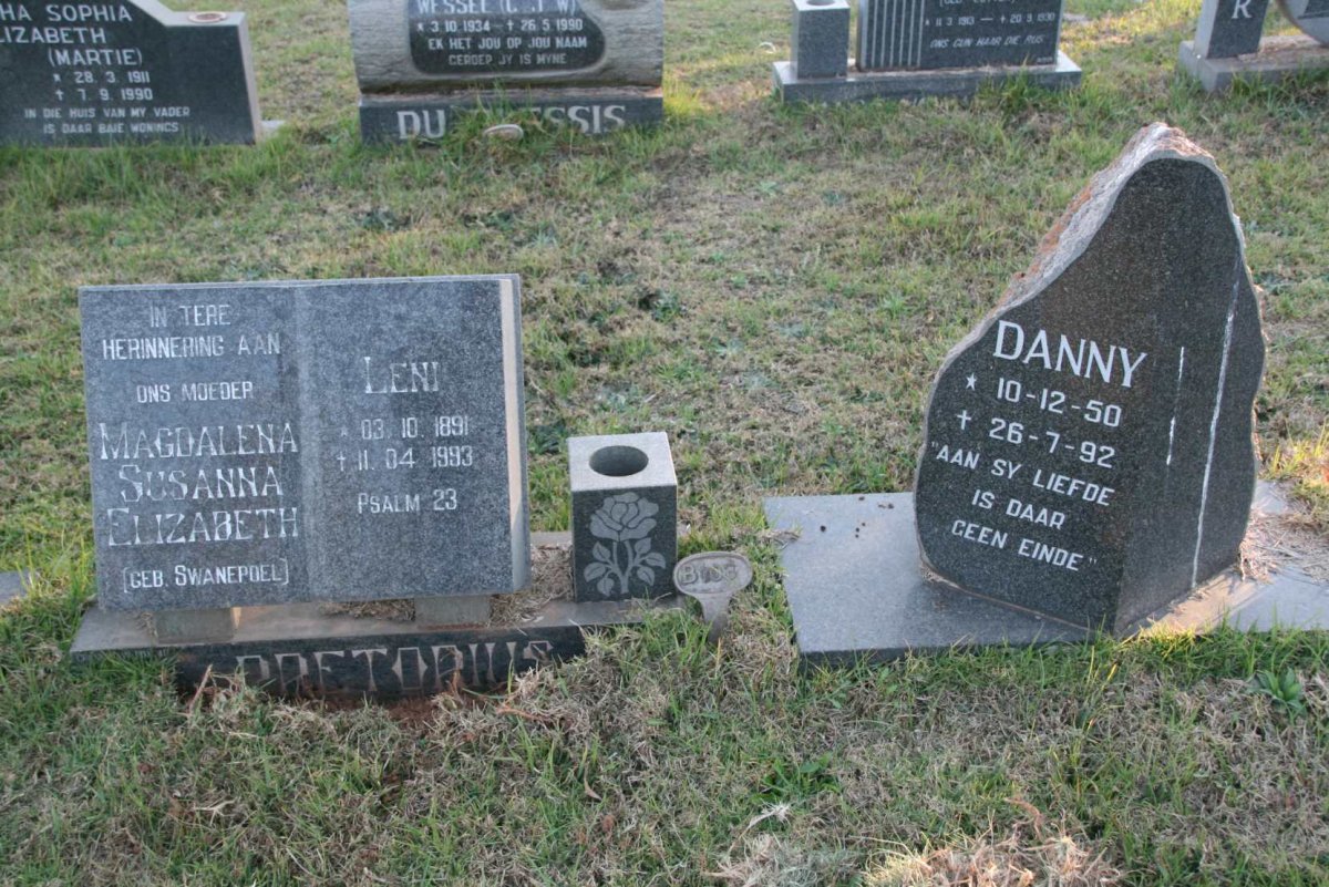 PRETORIUS Magdalena Susanna Elizabeth nee SWANEPOEL 1891-1993 :: ? Danny 1950-1992