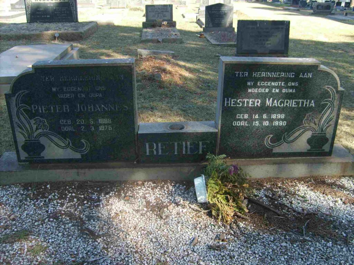 RETIEF Pieter Johannes 1888-1975 &amp; Hester Magrietha 1898-1990