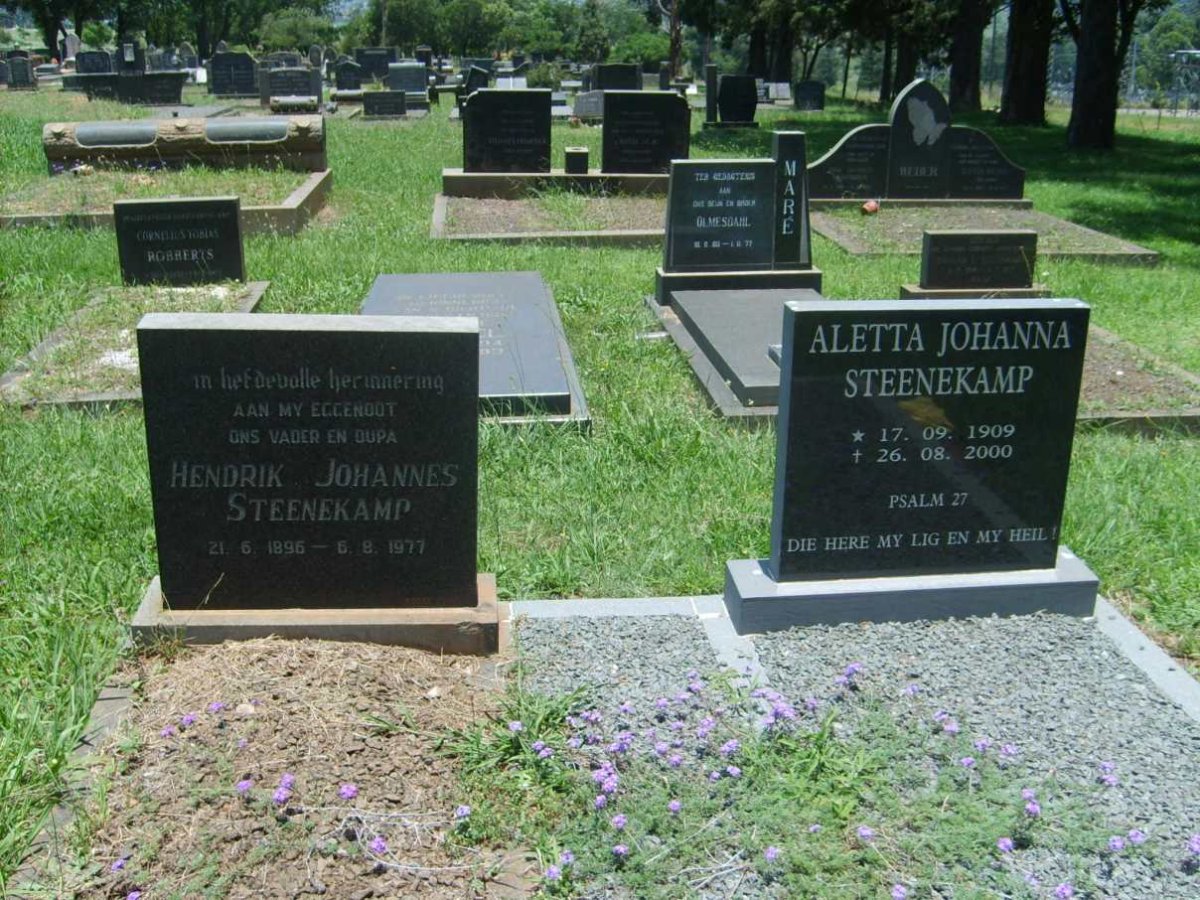 STEENEKAMP Hendrik Johannes 1896-1977 &amp; Aletta Johanna 1909-2000