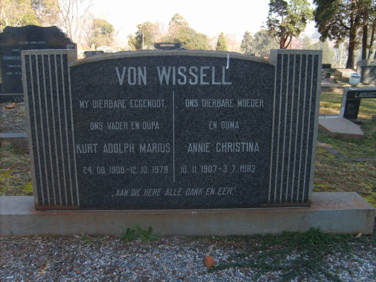 WISSELL Kurt Adolph Marius, von 1908-1979 &amp; Annie Christina 1907-1983
