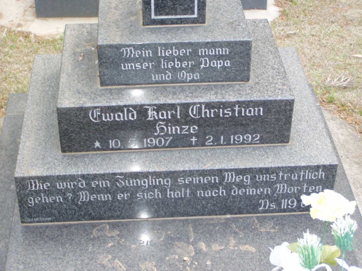 HINZE Ewald Karl Christian 1907-1992