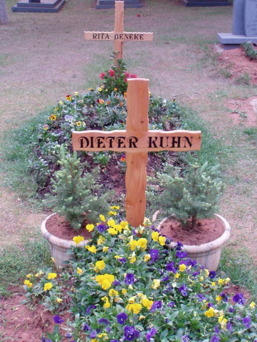 KUHN Dieter W.