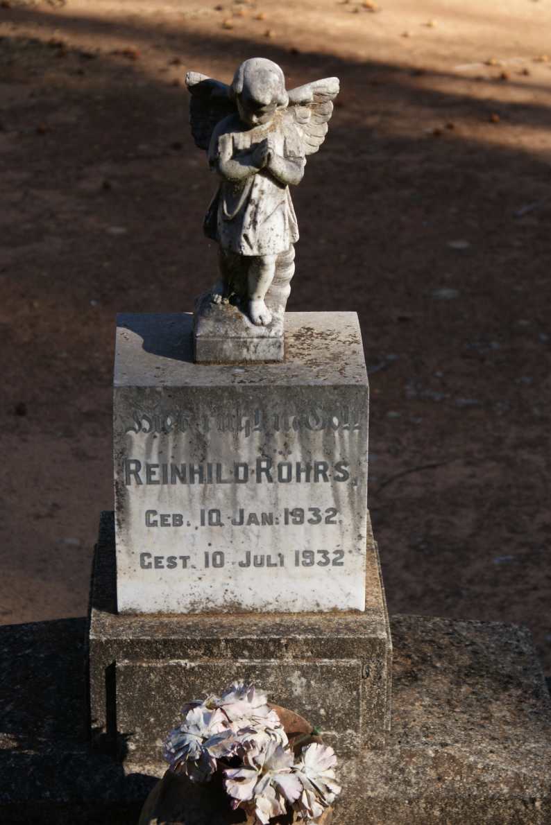 RÖHRS Reinhild 1932-1932