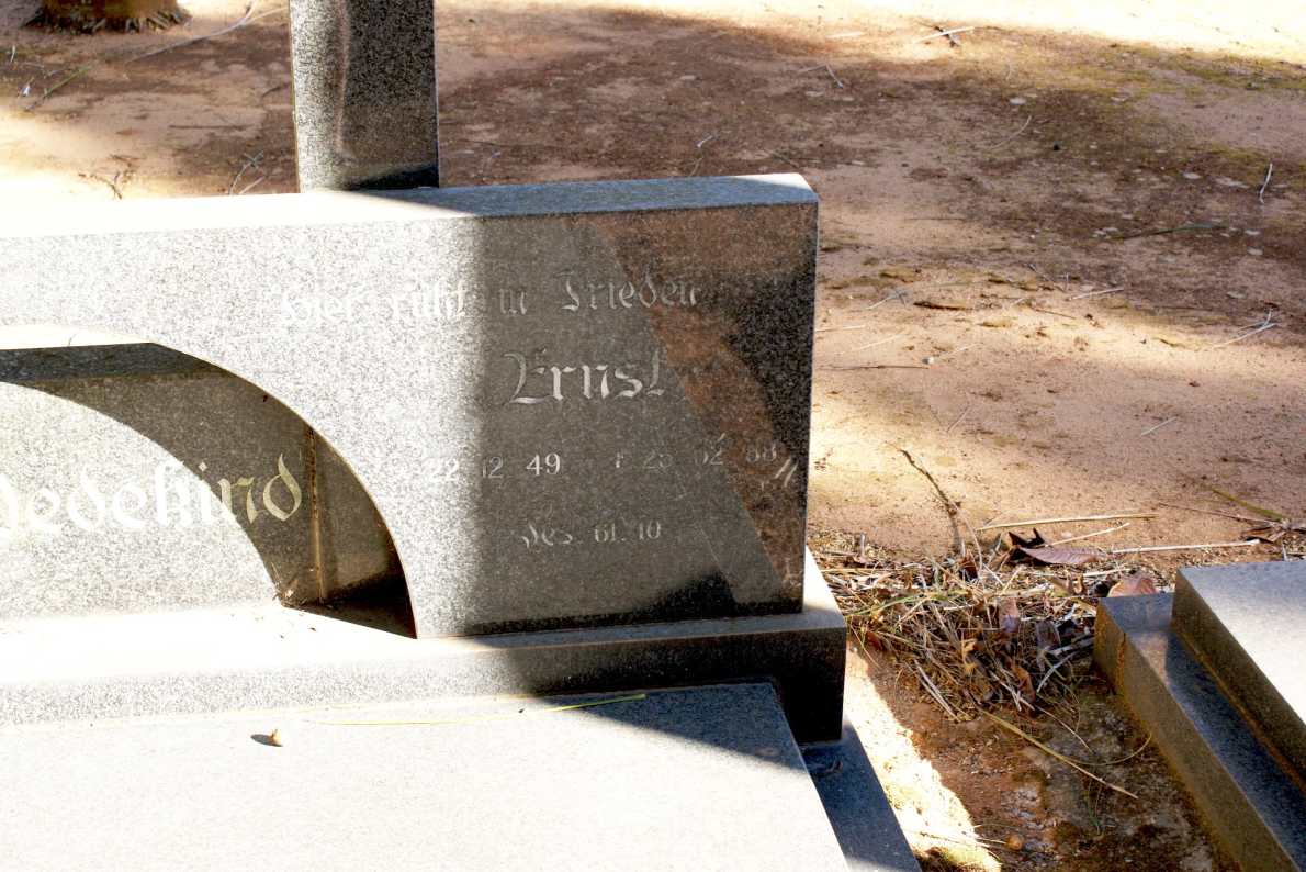 DEDEKIND Ernst 1949-1988