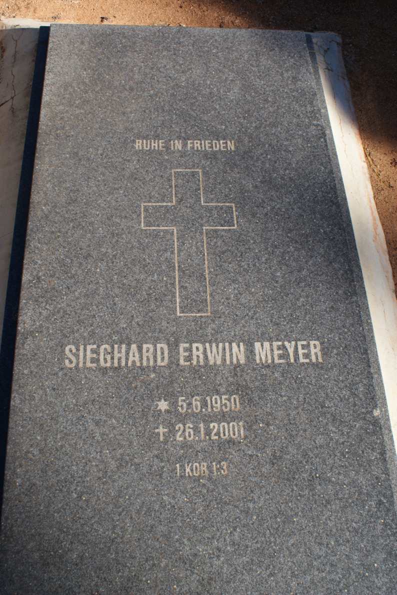 MEYER Sieghard Erwin 1950-2001