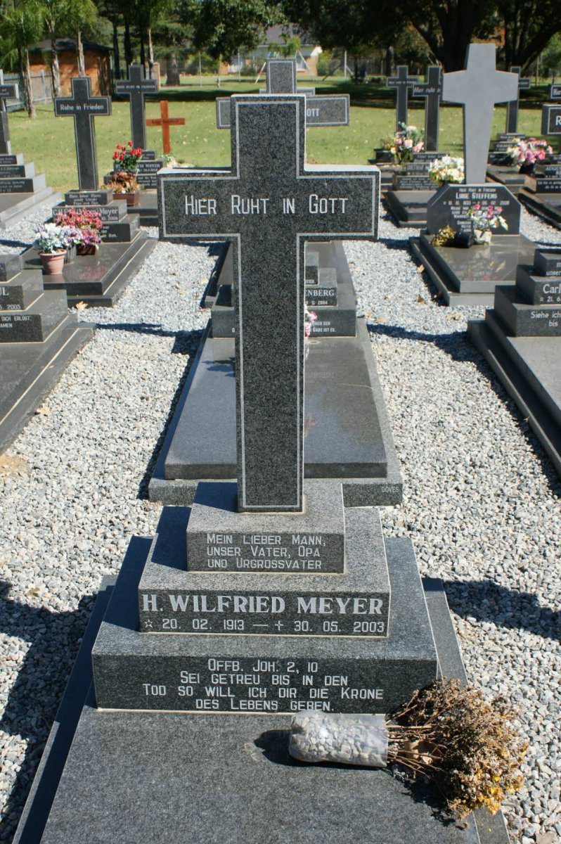 MEYER H. Wilfried 1913-2003
