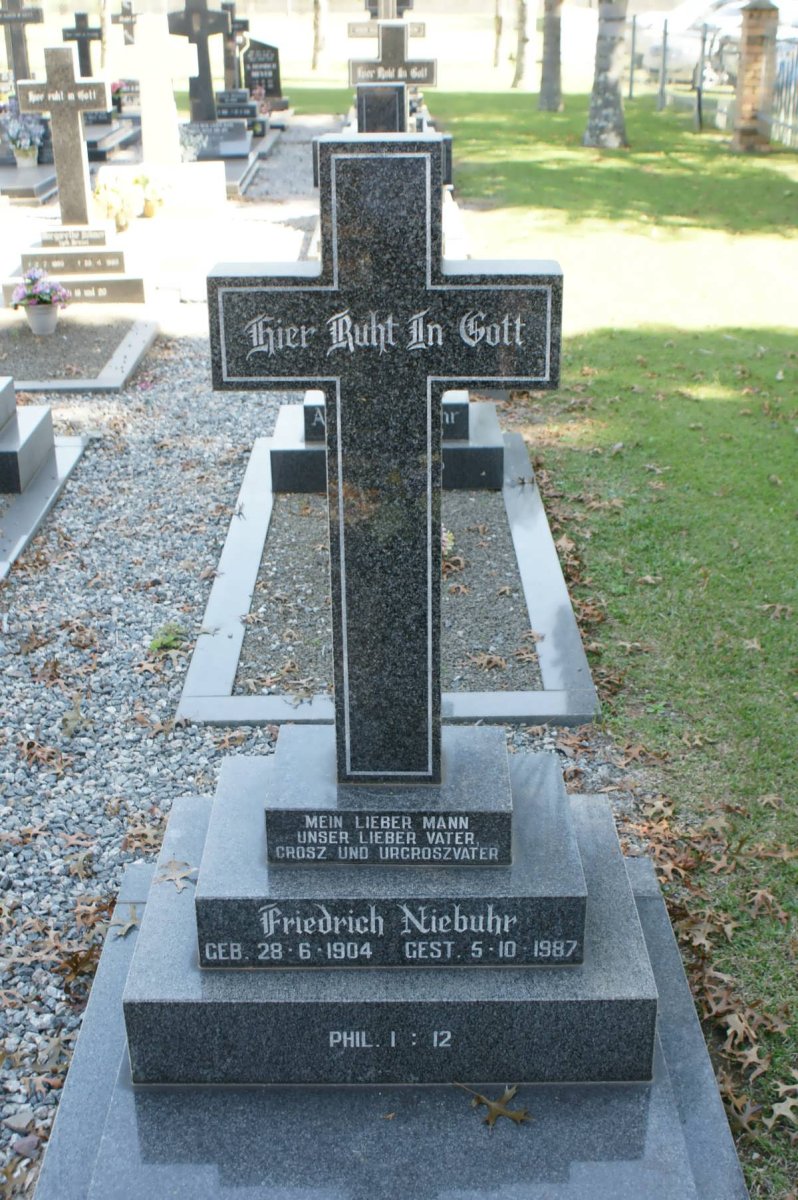 NIEBUHR Friedrich 1904-1987