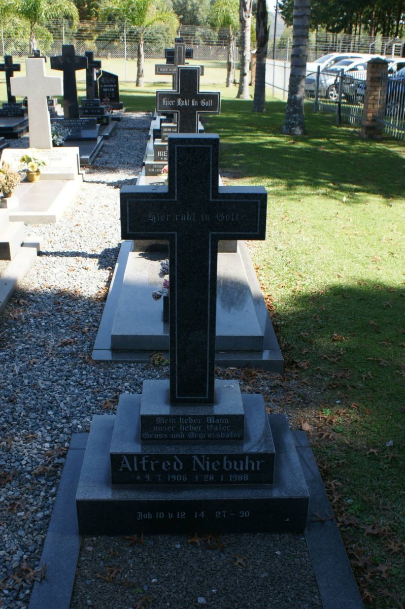 NIEBUHR Alfred 1906-1988