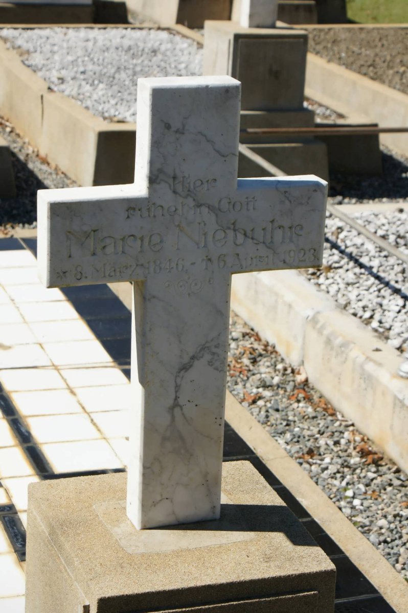 NIEBUHR Marie 1846-1923