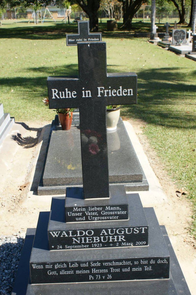 NIEBUHR Waldo August 1923-2009