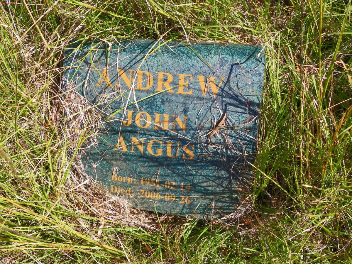ANDREW John Angus 1951-2006