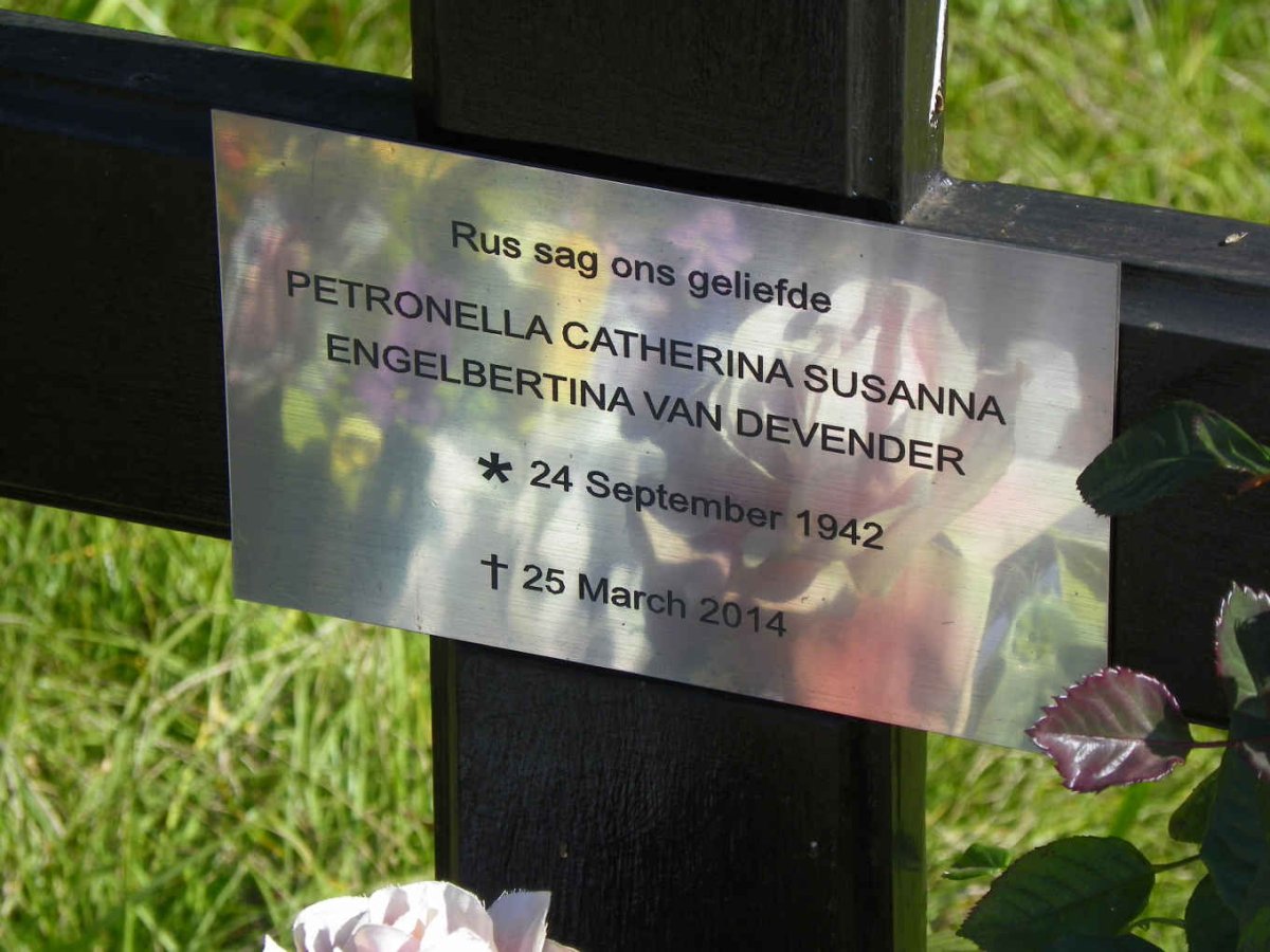 DEVENTER Jacobus Nicolaas, van 1938- &amp; Petronella Catherina Susanna Engelbertina 1942-2014 _2