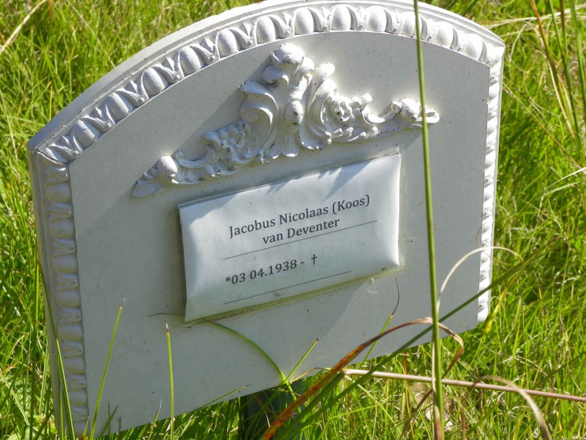 DEVENTER Jacobus Nicolaas, van 1938- &amp; Petronella Catherina Susanna Engelbertina 1942-2014 _1
