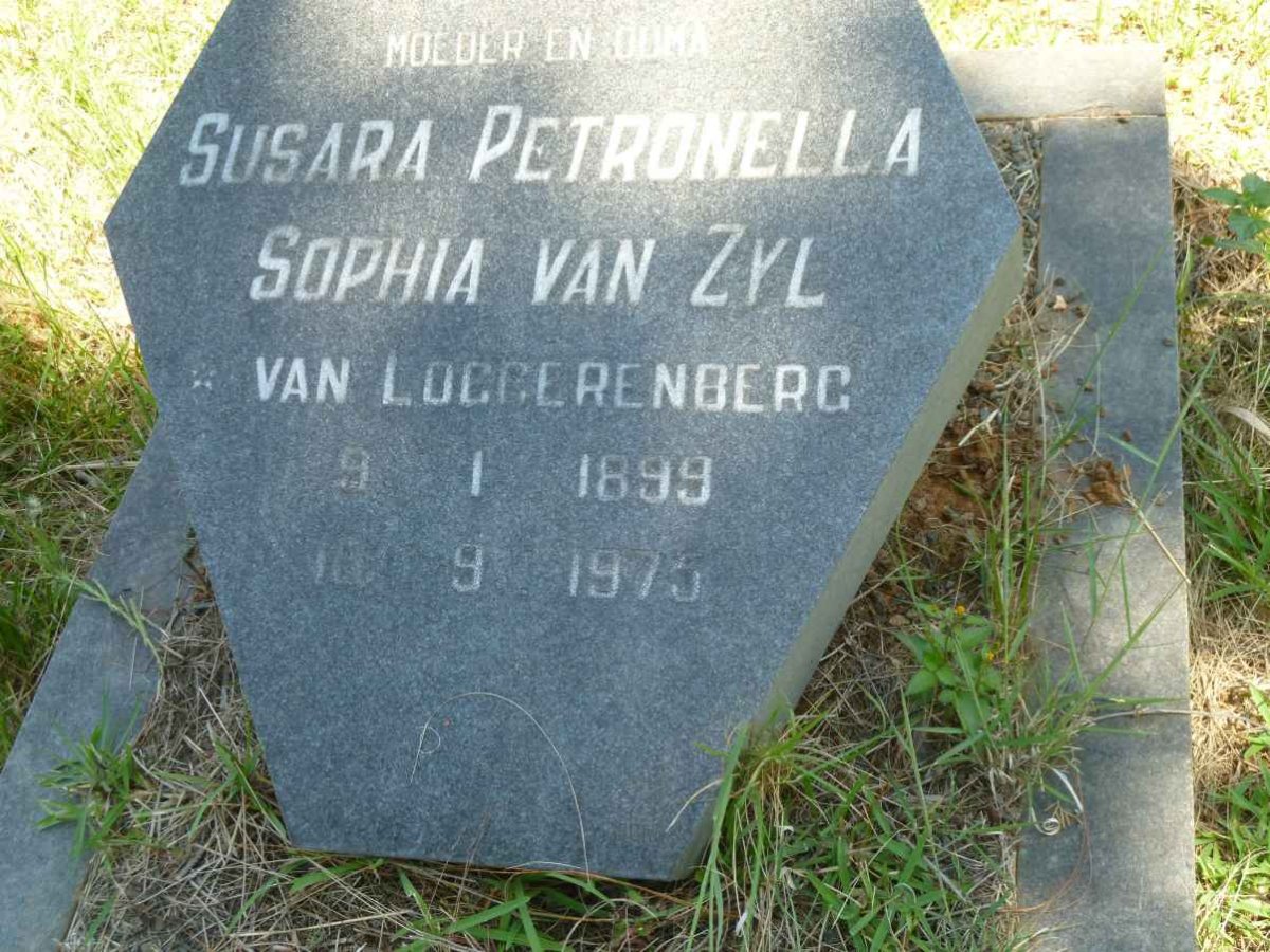 ZYL Susara Petronella Sophia, van nee VAN LOGGRENBERG 1899-1975
