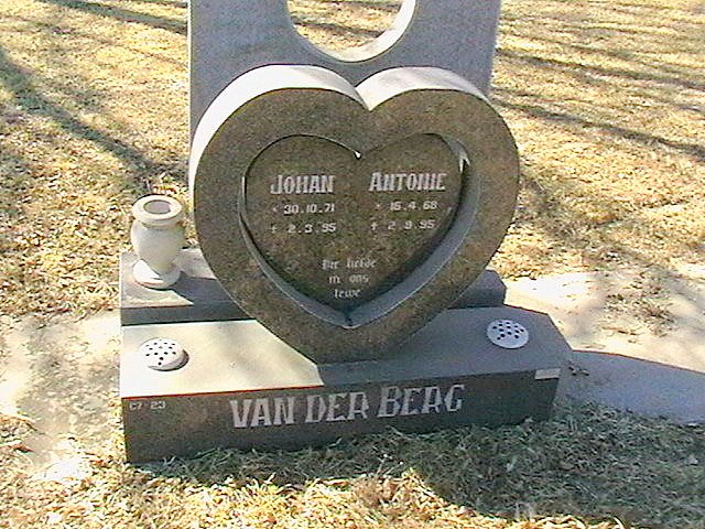 BERG Antonie, van der 1968-1995 :: VAN DER BERG Johan 1971-1995