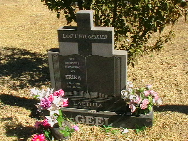GEEL Erika 1955-2000 :: GEEL Laetitia