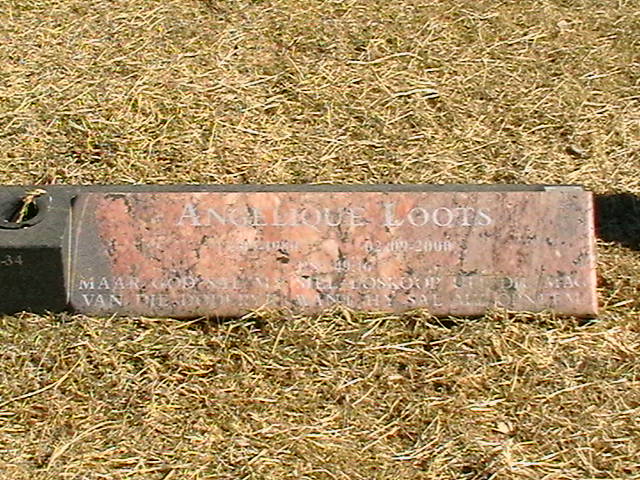 LOOTS Angelique 1980-2000