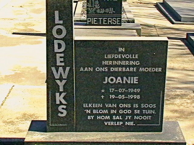 LODEWYKS Joanie 1949-1998
