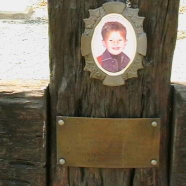 LOUW Arlo 1998-2001