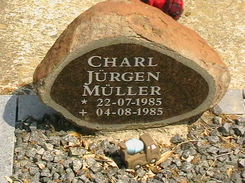 MÜLLER Charl Jürgen 1985-1985