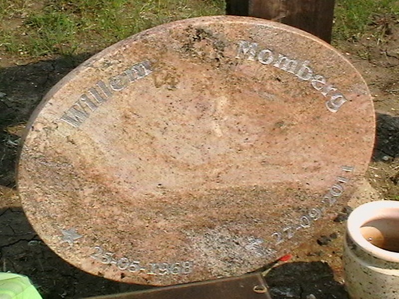 MOMBERG Willem 1968-2011