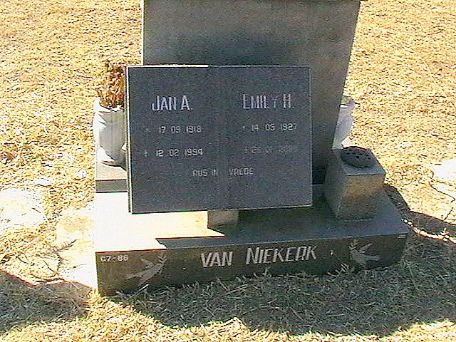 NIEKERK Jan A., van 1918-1994 &amp; Emily H. 1927-2009