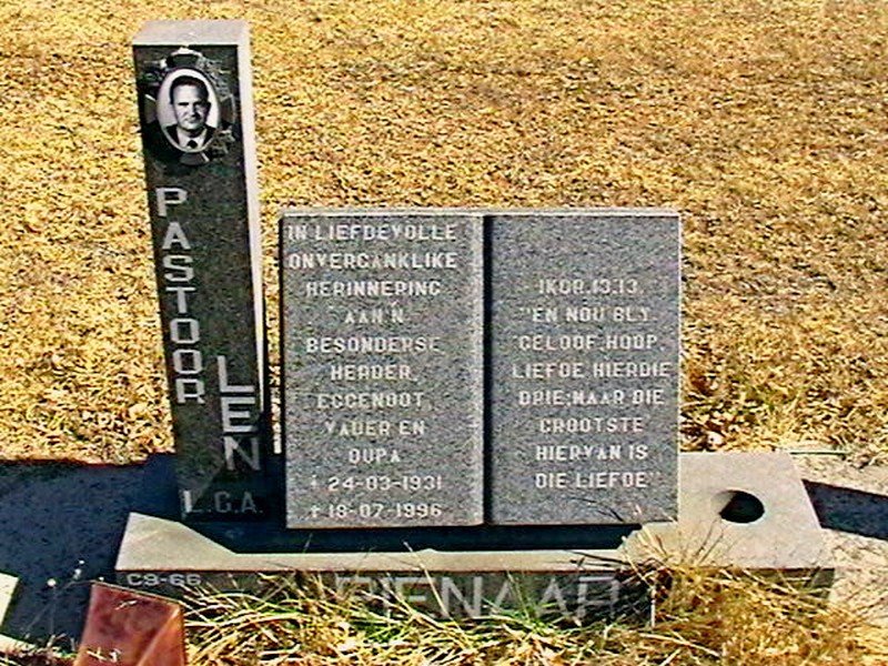 PIENAAR Len C.A. 1931-1996