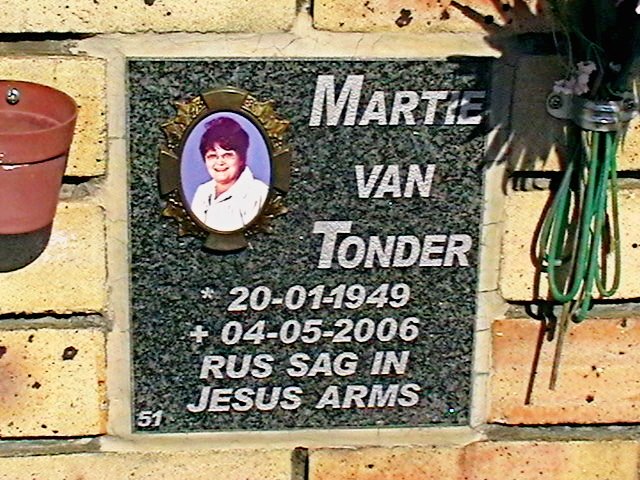 TONDER Martie, van 1949-2006