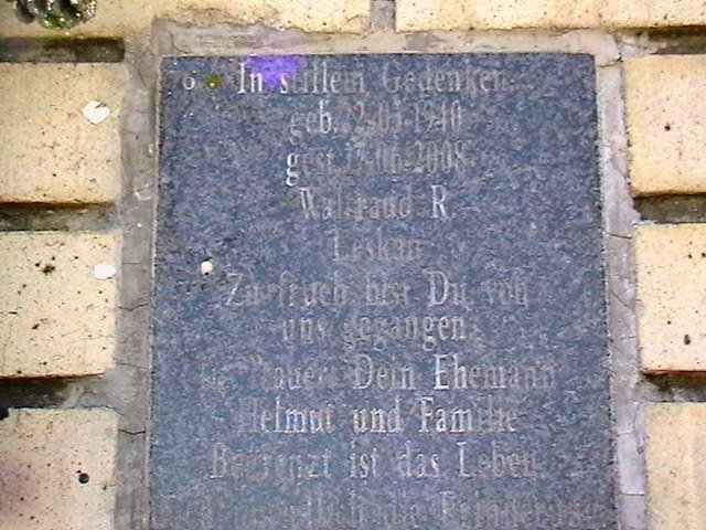 LESKAU Waltraud R. 1940-2008