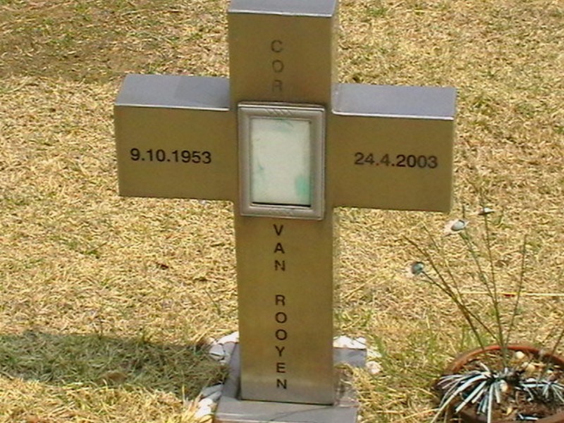 ROOYEN Cor, van 1953-2003