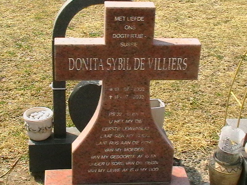 VILLIERS Donita Sybil, de 2002-2002
