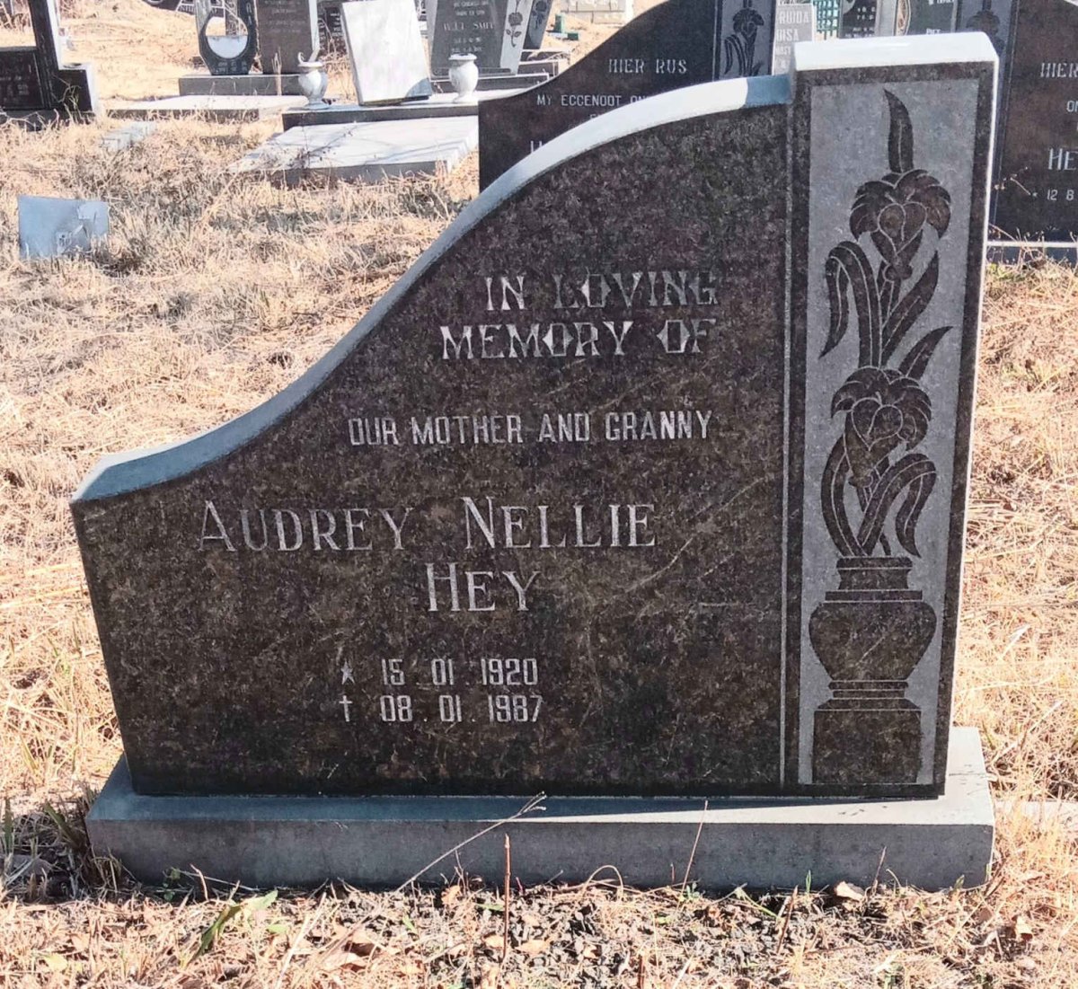 HEY Audrey Nellie 1920-1987