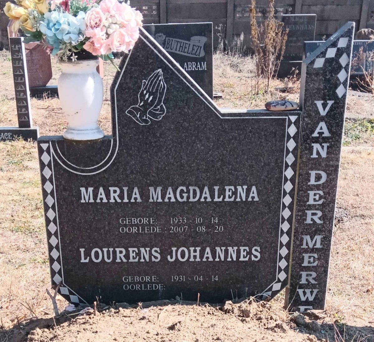 MERWE Lourens Johannes, van der 1931- & Maria Magdalena 1933-2007