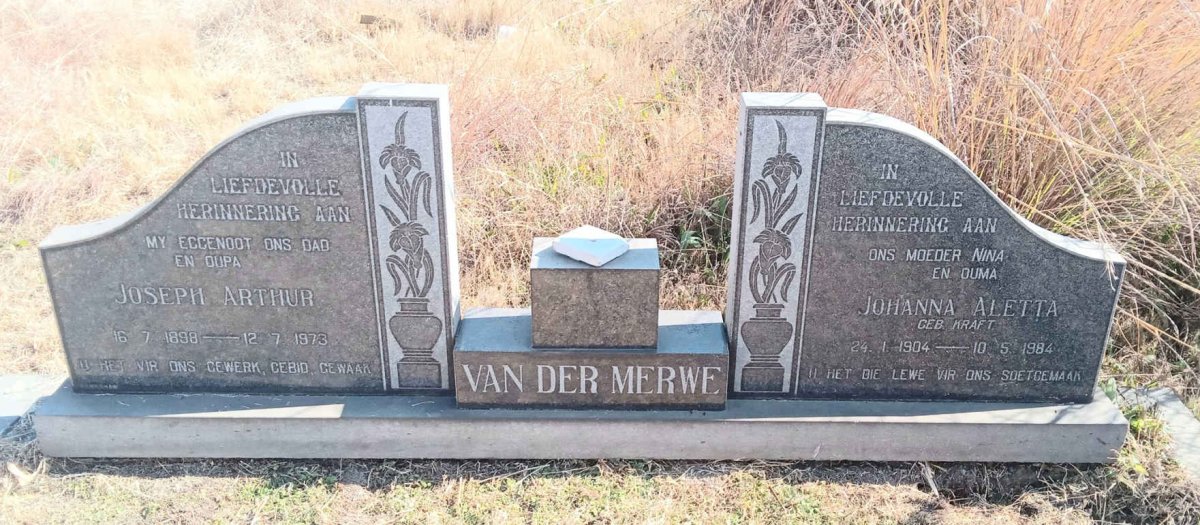 MERWE Joseph Arthur, van der 1898-1973 & Johanna Aletta KRAFT 1904-1984 