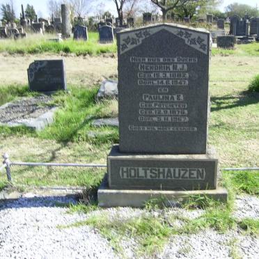 HOLTSHAUZEN Hendrik N.J. 1882-1947 &amp; Paulina E. POTGIETER 1876-1967